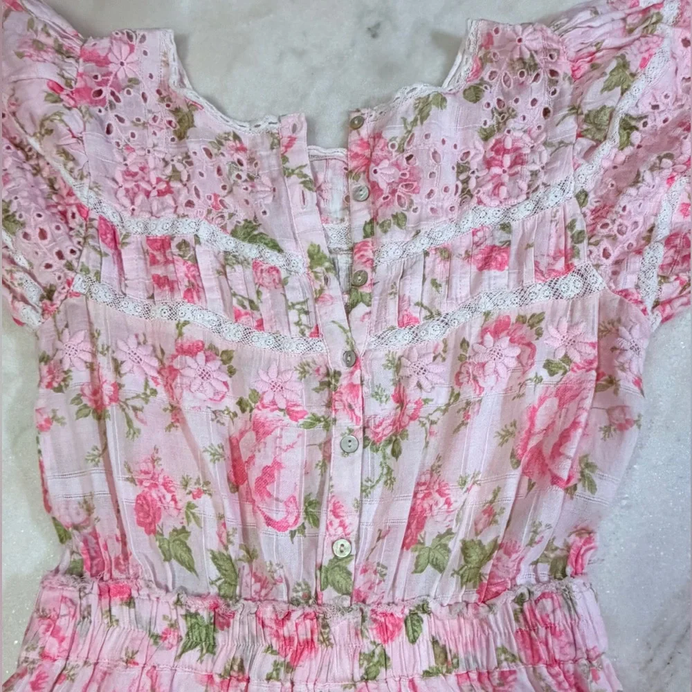 LoveShackFancy Augustine in Pink Painted Fence - Picture 4 of 7